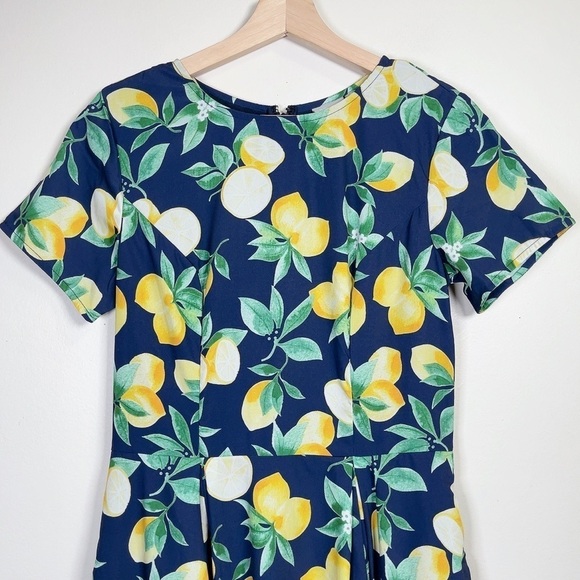 Eshakti Lemon Print  Short Sleeve Dress - Picture 3 of 11